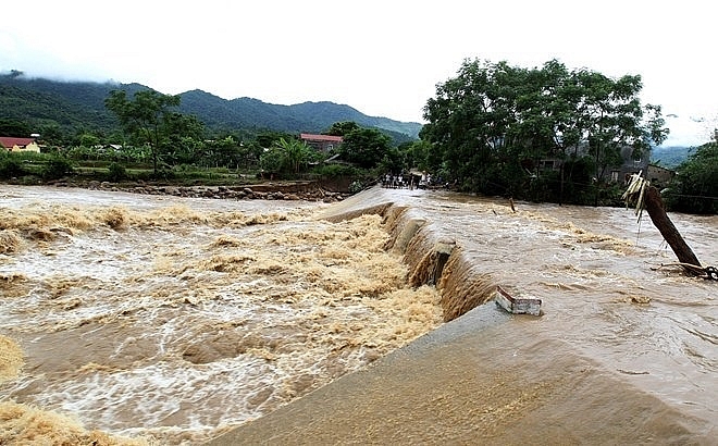 Thời tiết ngày 4/8: Mưa to gió giật, nguy cơ lở đất, lũ quét nguy hiểm du bao thoi tiet ngay 48 mua vua den mua to rat to tren ca nuoc