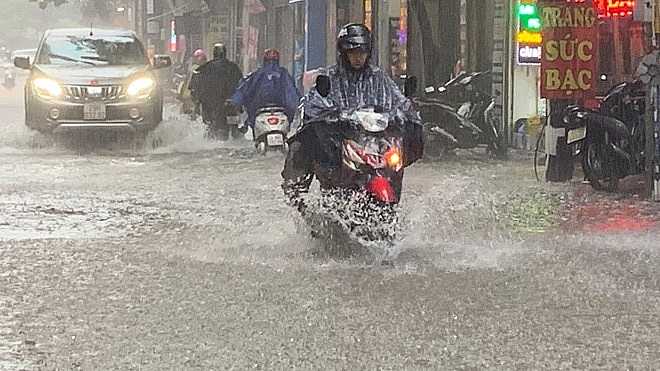 Thời tiết ngày 4/8: Mưa to gió giật, nguy cơ lở đất, lũ quét nguy hiểm du bao thoi tiet ngay 48 mua vua den mua to rat to tren ca nuoc