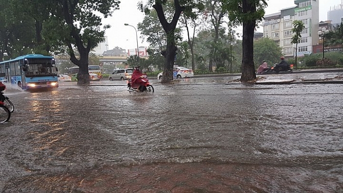 Thời tiết ngày 4/8: Mưa to gió giật, nguy cơ lở đất, lũ quét nguy hiểm du bao thoi tiet ngay 48 mua vua den mua to rat to tren ca nuoc