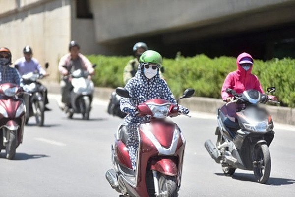 Hà Nội nắng nóng 38 độ, tia tử ngoại ở mức nguy hại cao ha noi nang 38 do tia tu ngoai o muc nguy hai cao