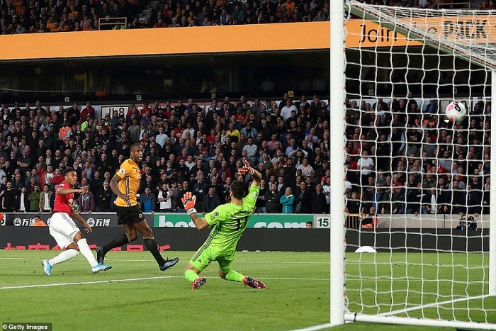 pogba hoa toi do mu bi wolves cam hoa dang tiec