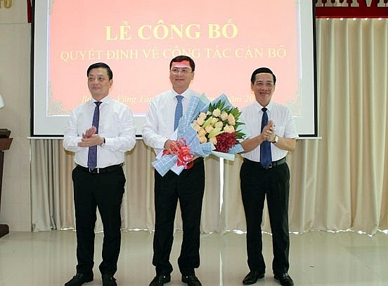 dieu dong bo nhiem nhan su moi tai 5 tinh thanh