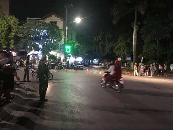 Vụ việc xảy ra vào khoảng 21h tối 26/8 (Ảnh: VTC News) 0549 no sung tai thai nguyen2 21212091