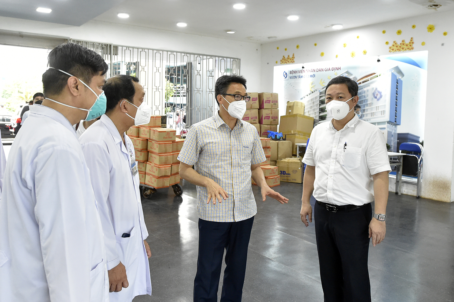 Dồn sức điều trị, tiêm chủng ở TP Hồ Chí Minh Dồn sức điều trị, tiêm chủng ở TP Hồ Chí Minh