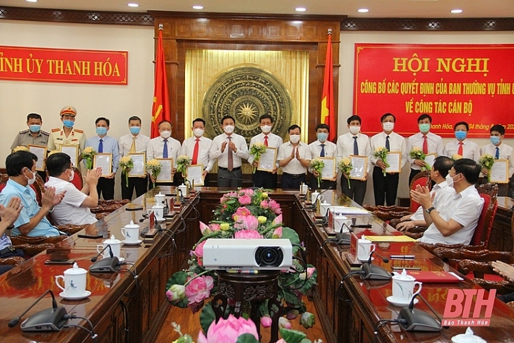 Thanh Hóa điều động, bổ nhiệm nhiều nhân sự mới Thanh Hóa điều động, bổ nhiệm nhiều nhân sự mới