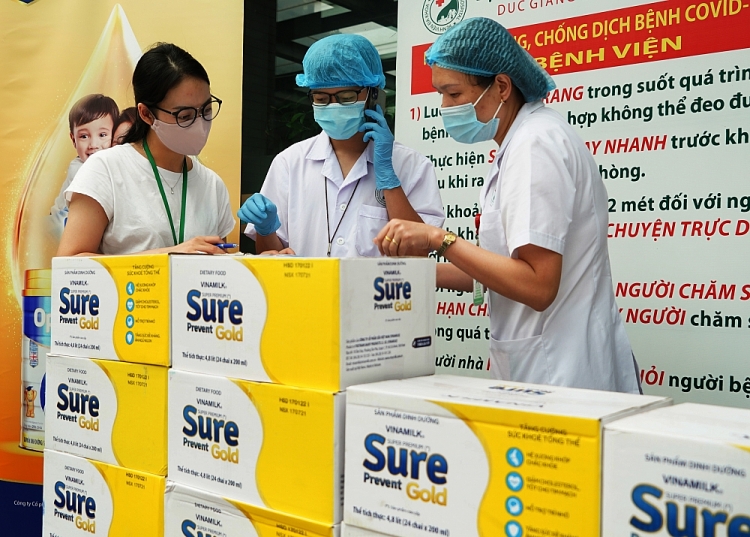 Các sản phẩm dinh dưỡng đã được gửi đến tận tay các cán bộ y tế trong những ngày giãn cách xã hội tại nhiều địa phương Các sản phẩm dinh dưỡng đã được gửi đến tận tay các cán bộ y tế trong những ngày giãn cách xã hội tại nhiều địa phương