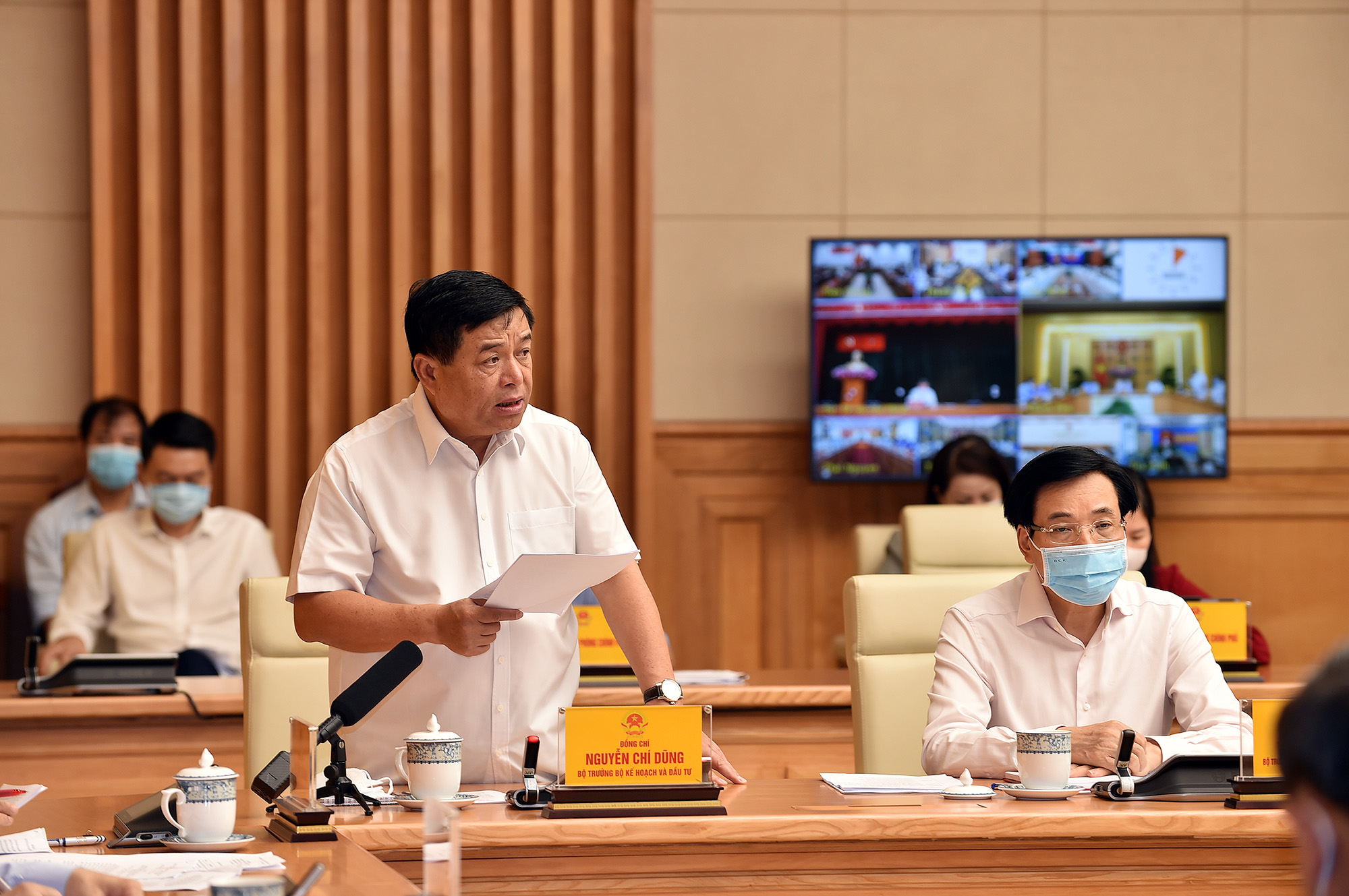 Chính phủ nỗ lực hết sức có thể để đồng hành, chia sẻ khó khăn với doanh nghiệp Chính phủ nỗ lực hết sức có thể để đồng hành, chia sẻ khó khăn với doanh nghiệp