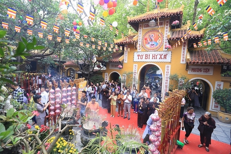 Có thật tháng 7 âm lịch chỉ toàn ngày xấu? Có thật tháng 7 âm lịch chỉ toàn ngày xấu?