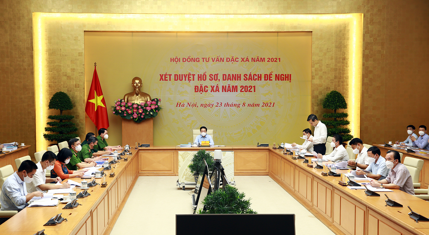 Hội đồng Tư vấn đặc xá họp xét duyệt hồ sơ đặc xá năm 2021