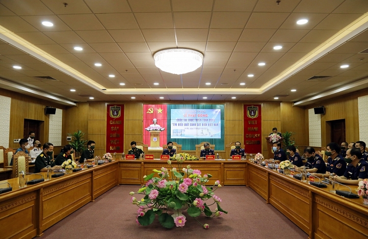 Thi trực tuyến tìm hiểu Luật Cảnh sát biển Việt Nam với nhiều giải thưởng hấp dẫn Thi trực tuyến tìm hiểu Luật Cảnh sát biển Việt Nam với nhiều giải thưởng hấp dẫn