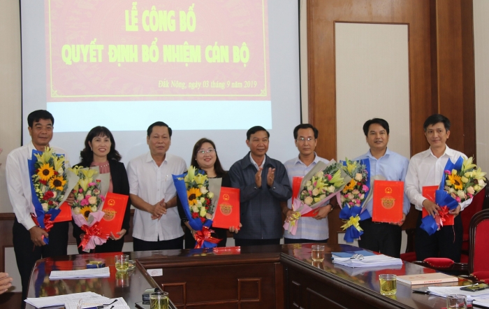 8 tinh thanh dieu dong bo nhiem nhan su moi