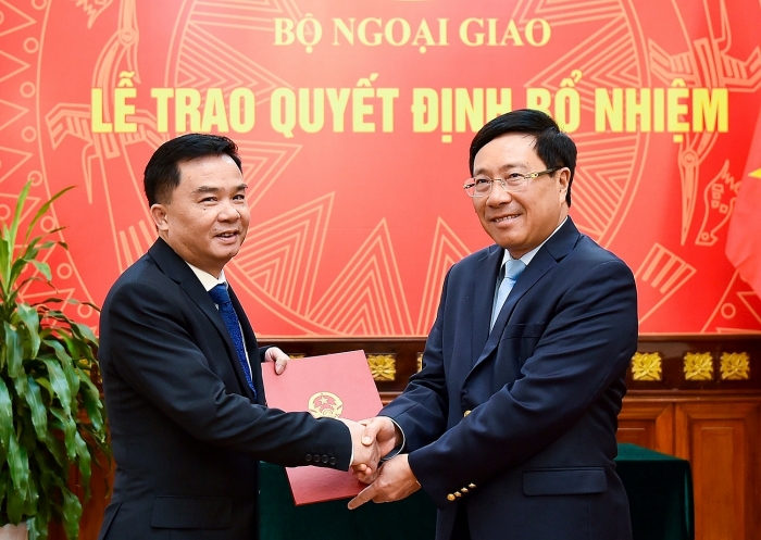 Bổ nhiệm mới 2 Tổng Lãnh sự tại Ấn Độ và Lào bo nhiem moi 2 tong lanh su tai an do va lao