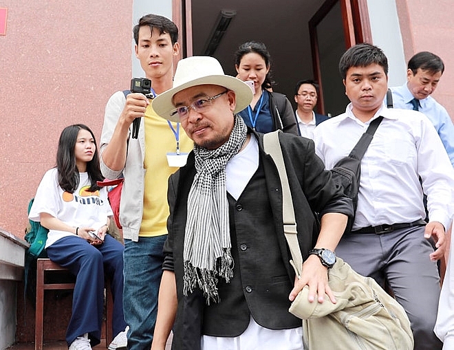 Vì sao Viện KSND Tối cao hoãn thi hành án vụ ly hôn Trung Nguyên? vi sao vien ksnd toi cao hoan thi hanh an vu ly hon trung nguyen