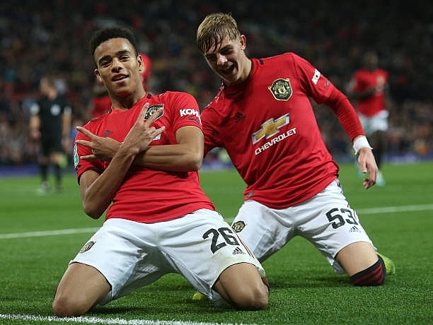 Vừa "hút chết" trước Rochdale, MU lại đụng "thú dữ" ở Carabao Cup vua hut chet truoc rochdale mu lai dung thu du o carabao cup