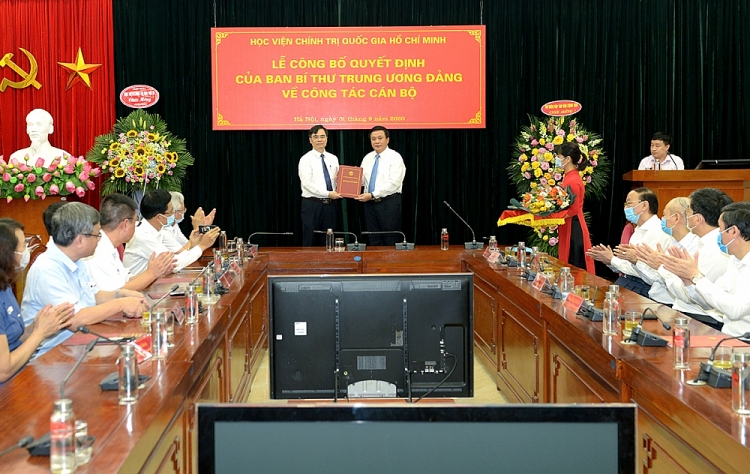 Ông Dương Trung Ý giữ chức Phó Giám đốc Học viện Chính trị Quốc gia Hồ Chí Minh ong duong trung y giu chuc pho giam doc hoc vien chinh tri quoc gia ho chi minh
