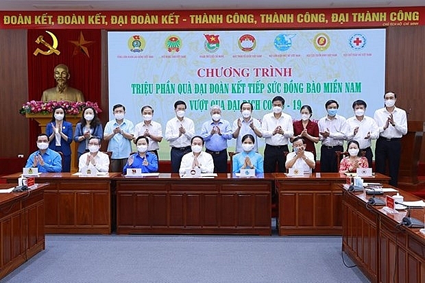 Quốc khánh 2/9: Chiến thắng của sức mạnh "ý Đảng, lòng Dân" | Xã hội | Vietnam+ (VietnamPlus) Quốc khánh 2/9: Chiến thắng của sức mạnh "ý Đảng, lòng Dân" | Xã hội | Vietnam+ (VietnamPlus)