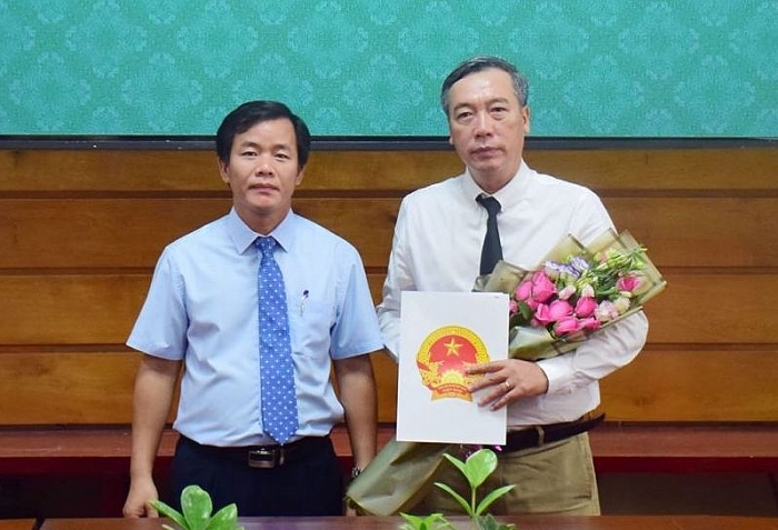 Nhân sự mới tại Vĩnh Long, Thừa Thiên Huế, Sơn La, Yên Bái dieu dong bo nhiem nhan su 4 tinh thanh