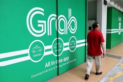 grab go viet be dong loat tang phu phi dat xe dip tet canh ty