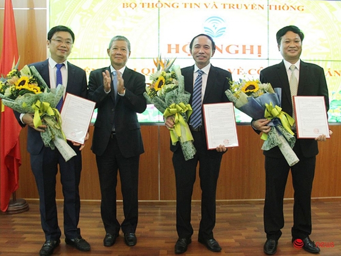 bo giao duc dao tao bo thong tin truyen thong co nhan su moi