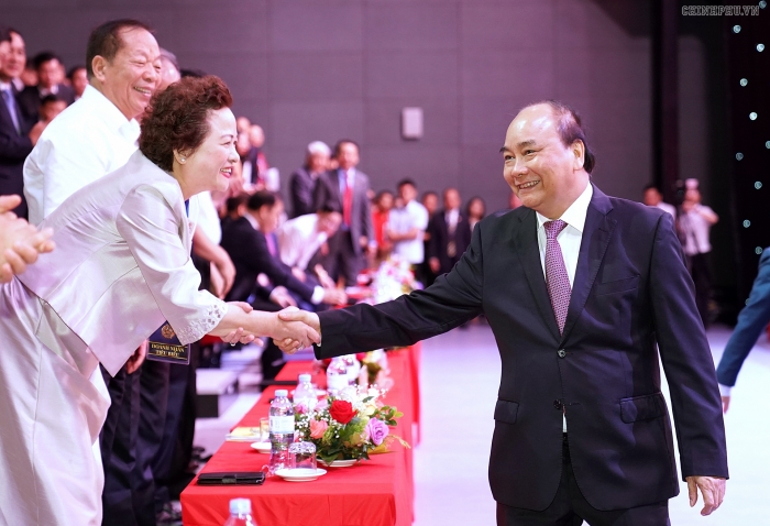 Thủ tướng đề nghị doanh nghiệp chung tay phòng chống tham nhũng, tiêu cực thu tuong hay khoi nghiep voi tinh than khong so hai