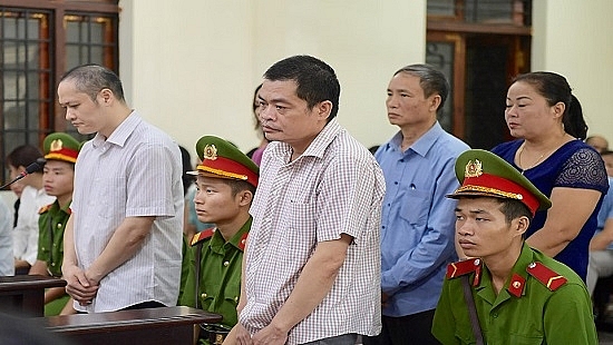 Gian lận điểm thi Hà Giang: Đề nghị phạt người chủ mưu 8-9 năm tù gian lan diem thi ha giang de nghi phat nguoi chu muu 8 9 nam tu