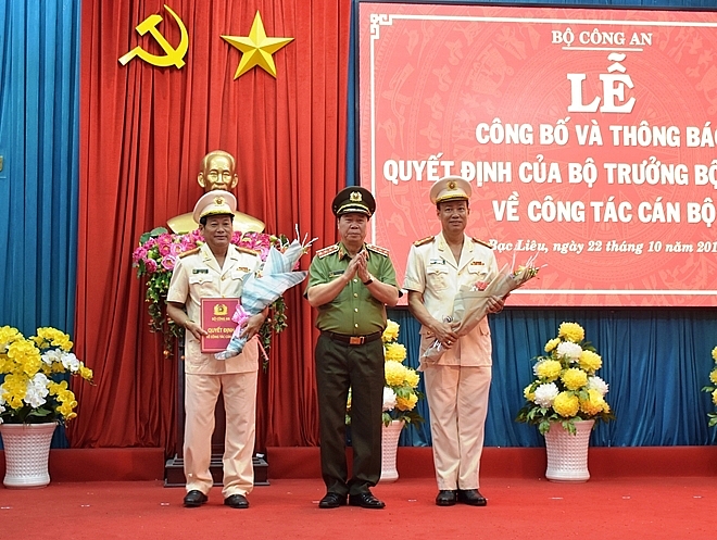 Chân dung tân Cục trưởng Cục Tổ chức cán bộ, Bộ Công an Lê Tấn Tới chan dung tan cuc truong cuc to chuc can bo bo cong an le tan toi