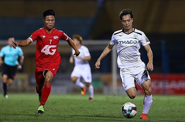 Ai là cầu thủ xuất sắc nhất V-League? cau thu xuat sac nhat v league mung cho van quyet tiec cho van toan