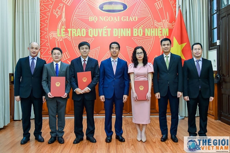 bo nhiem nhan su moi bo ngoai giao bo lao dong thuong binh xa hoi