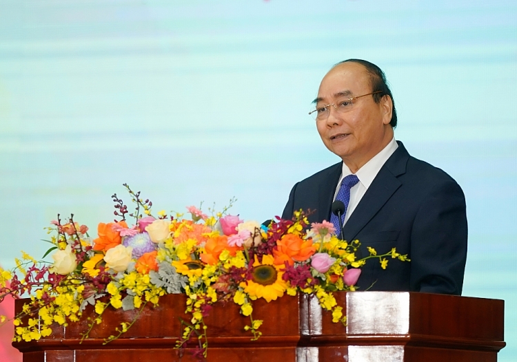Thủ tướng Nguyễn Xuân Phúc: Không tận thu, cũng không có chuyện ban phát Thủ tướng Nguyễn Xuân Phúc: Không tận thu, cũng không có chuyện ban phát