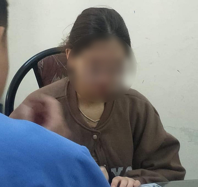 Người mẹ vứt bỏ thai nhi trong thùng rác ở Hà Nội là sinh viên đại học? nguoi me vut bo thai nhi trong thung rac o ha noi la sinh vien dai hoc