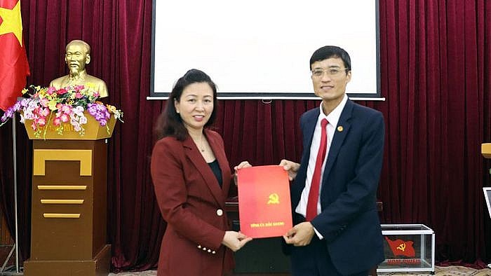 Tin điều động, bổ nhiệm nhân sự mới tại Bắc Giang, Đắk Lắk Tin điều động, bổ nhiệm nhân sự mới tại Bắc Giang, Đắk Lắk