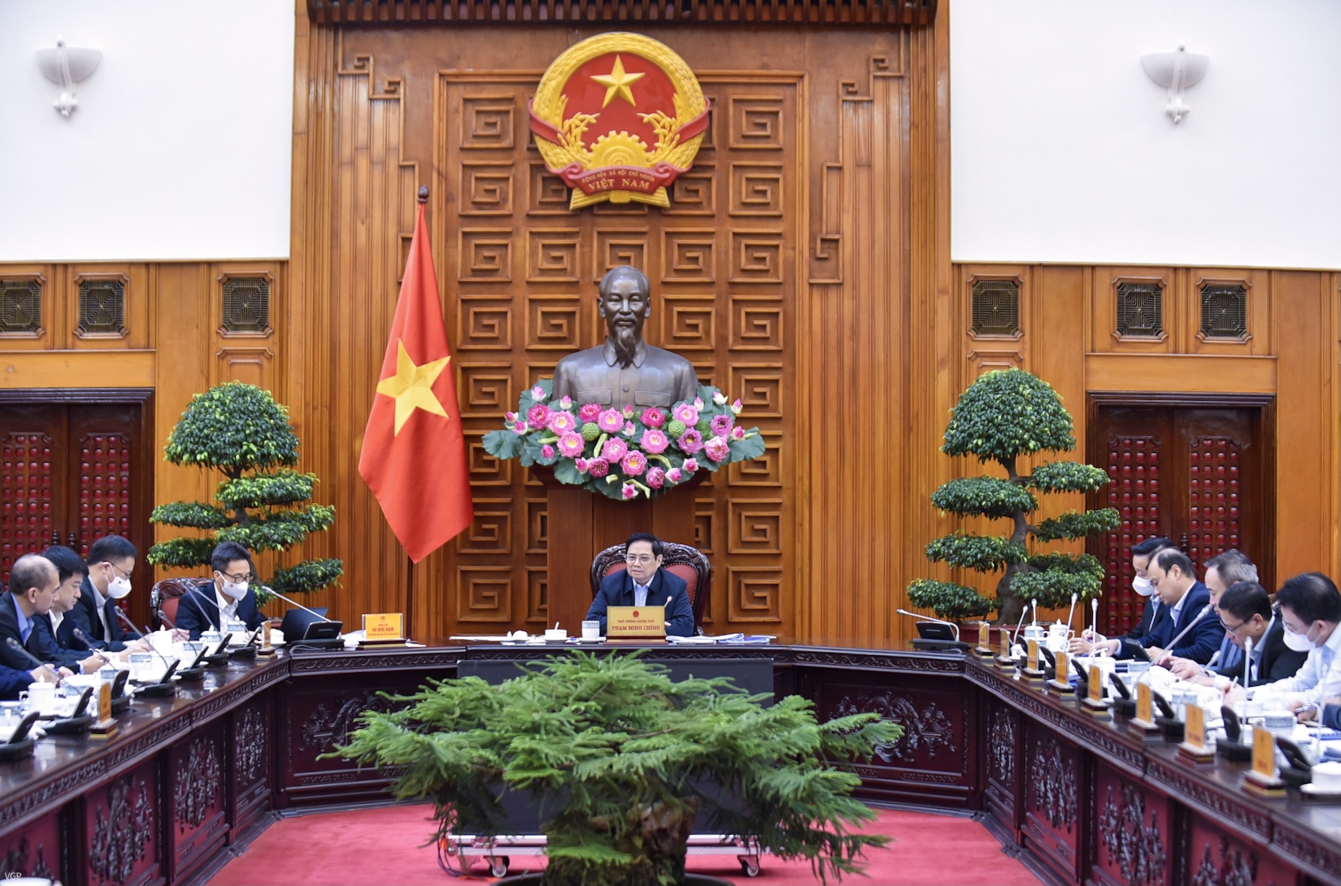 Hoạt động nghiên cứu khoa học phải gắn với ứng dụng và phát triển công nghệ, phục vụ phát triển kinh tế - xã hội Hoạt động nghiên cứu khoa học phải gắn với ứng dụng và phát triển công nghệ, phục vụ phát triển kinh tế - xã hội