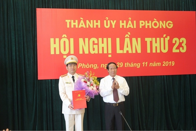 Tin tức nhân sự, lãnh đạo mới tại Đắk Lắk, Hải Phòng, Hưng Yên nhan su lanh dao moi tai dak lak hai phong hung yen