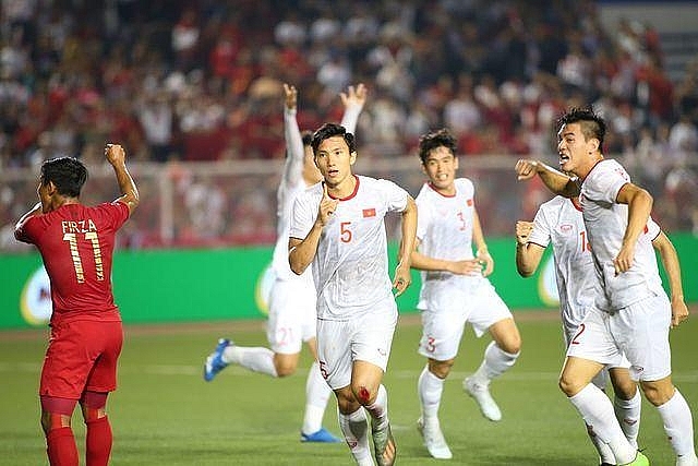 bao indonesia bo tay truoc suc manh cua u22 viet nam