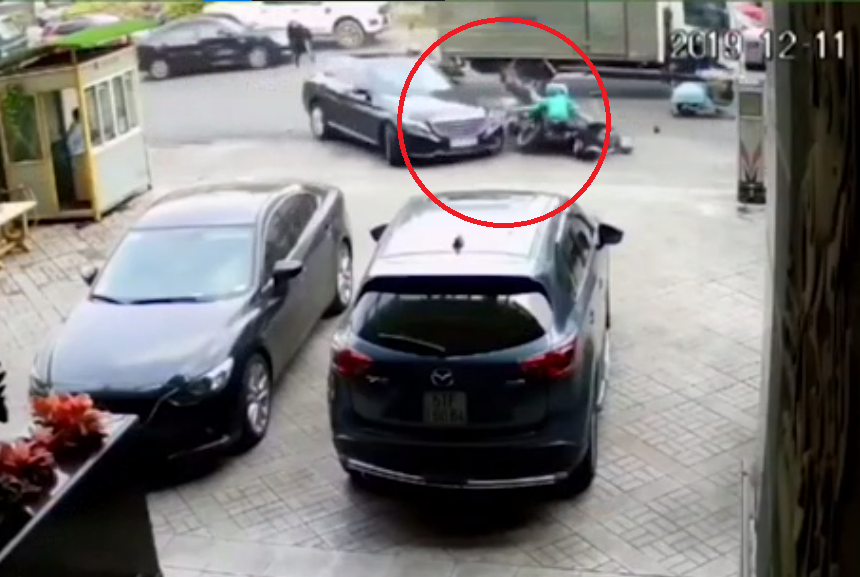 video tong sap nha dan o to honda cr v bung sach tui khi