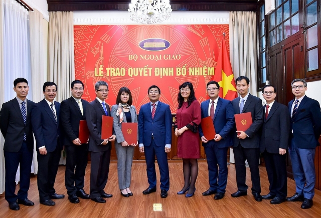 Lãnh đạo mới Bộ Ngoại giao, Văn phòng Quốc hội nhan su lanh dao moi bo ngoai giao van phong quoc hoi