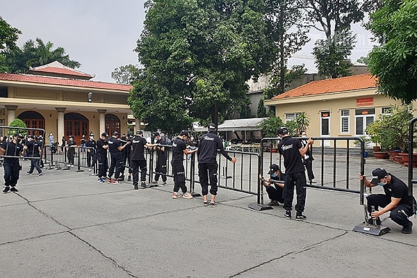 Đồng nghiệp, người hâm mộ ngậm ngùi tiễn đưa nghệ sĩ Chí Tài Đồng nghiệp, người hâm mộ ngậm ngùi tiễn đưa nghệ sĩ Chí Tài