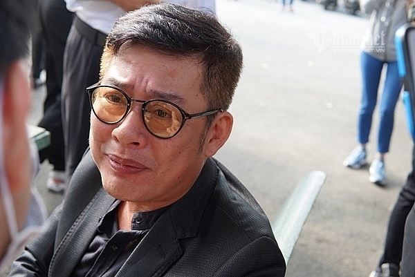 Đồng nghiệp, người hâm mộ ngậm ngùi tiễn đưa nghệ sĩ Chí Tài Đồng nghiệp, người hâm mộ ngậm ngùi tiễn đưa nghệ sĩ Chí Tài