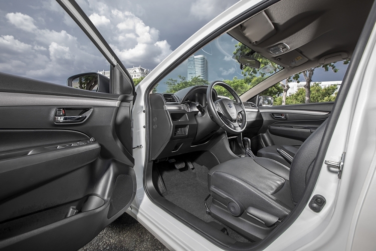 Mẫu Ciaz mới sở hữu không gian nội thất rộng rãi, tinh tế Mẫu Ciaz mới sở hữu không gian nội thất rộng rãi, tinh tế