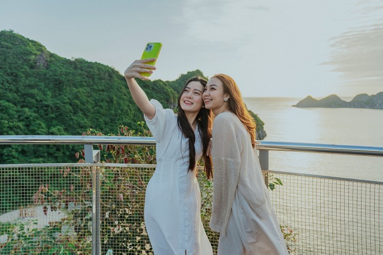 Ở đảo Cát Bà, mỗi m2 lại là một góc sống ảo “xịn sò” Ở đảo Cát Bà, mỗi m2 lại là một góc sống ảo “xịn sò”