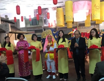 春节习俗体验活动为儿童们提供趣味平台