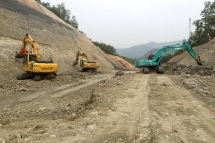 下龙—云屯高速公路预计于年底投入运行