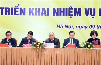阮春福：银行在考虑经营效益的同时要承担起帮助人民的责任