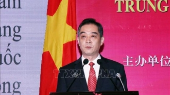 越中外交关系不断良好发展