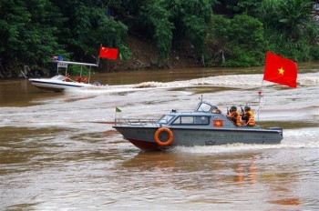 越中举行政府级边界谈判代表团全体会议