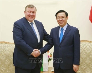越南承诺将做国际投资银行的积极成员