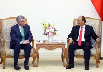 越南政府总理阮春福会见美国Visa集团首席执行官阿尔弗雷德•凯利