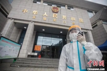 中国广西关闭7个陆路口岸 与越南四省定期互通疫情