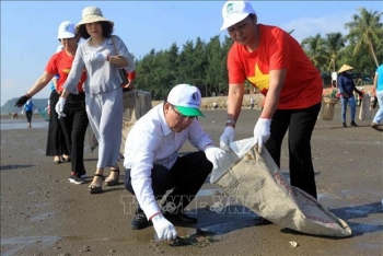 越南积极响应“2019年让世界清洁起来”运动
