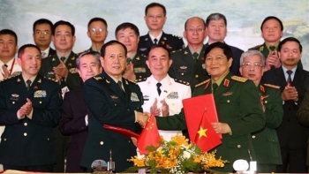 越中边境国防友好交流座谈会在越南高平省举行